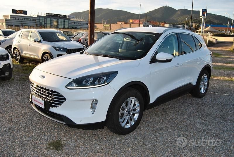 Usata Ford Kuga Titanium 120 CV (88 kW) 2021 Bianco SUV