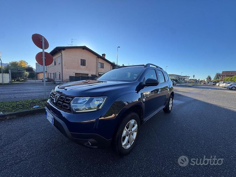 Usata Dacia Duster Essentiel 114 CV (83 kW) 2019 Blu Berlina