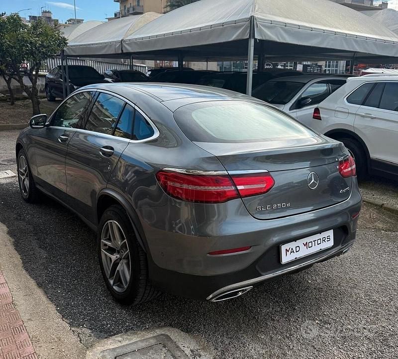 Usata Mercedes GLC250 Exclusive 204 CV (150 kW) 2018 Grigio Coupé