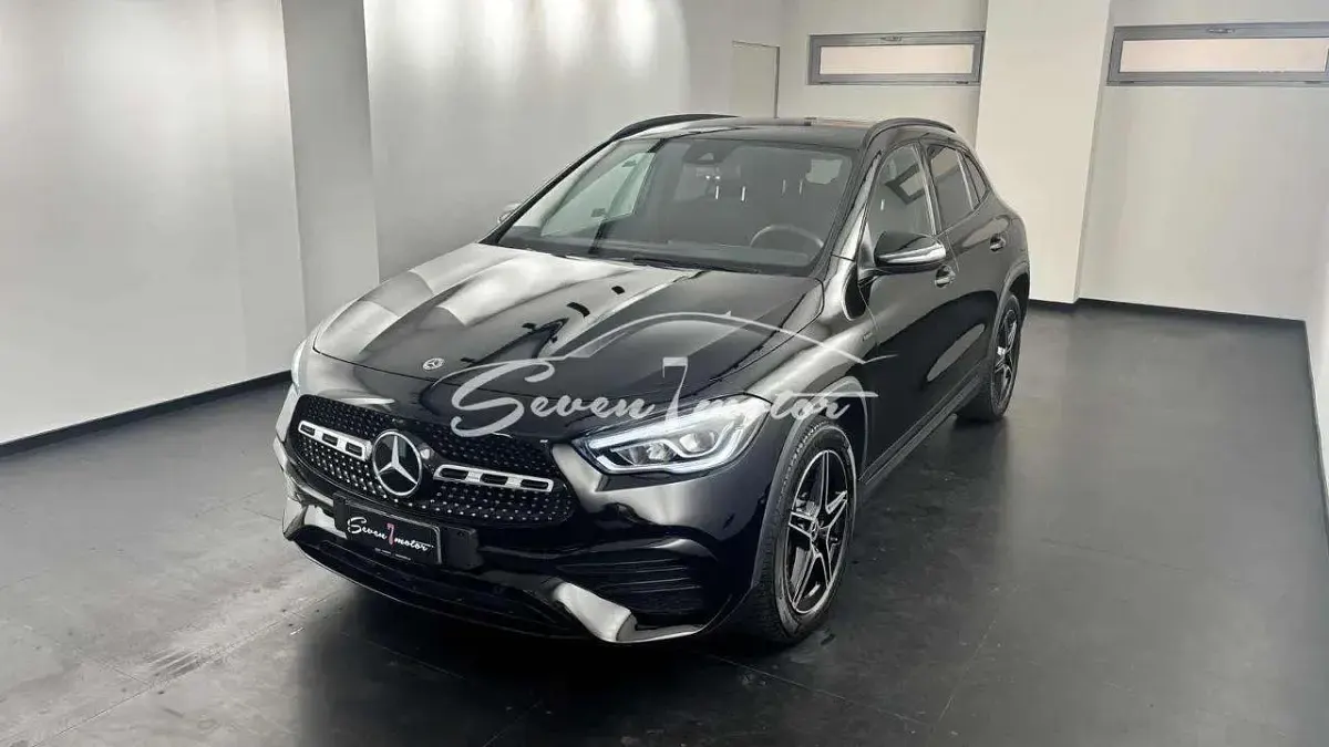 Usata Mercedes GLA250 Premium 160 CV (117 kW) 2021 Nero SUV