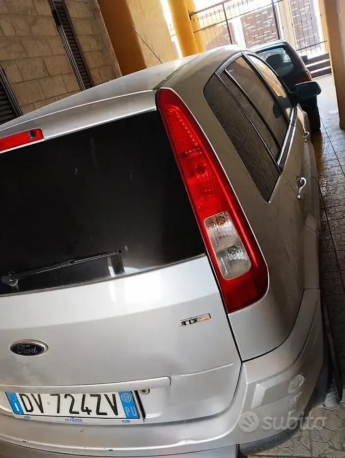 Usata Ford Fusion 68 CV (50 kW) 2009 Grigio Utilitaria