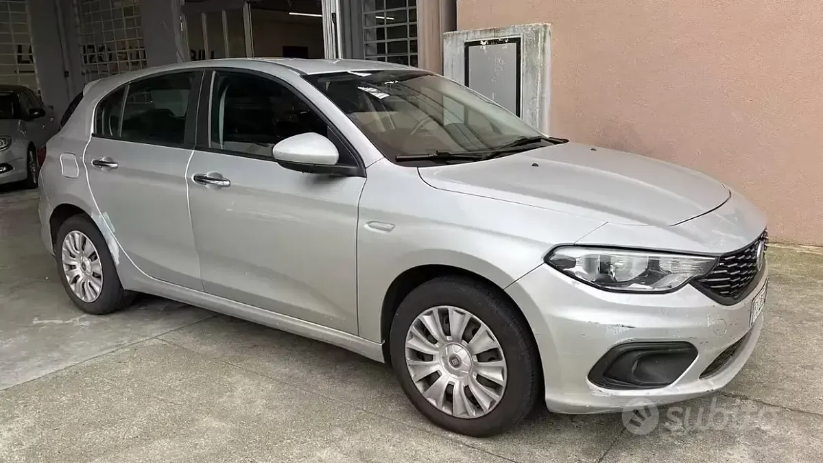 Usata Fiat Tipo Easy 120 CV (88 kW) 2017 Other Berlina