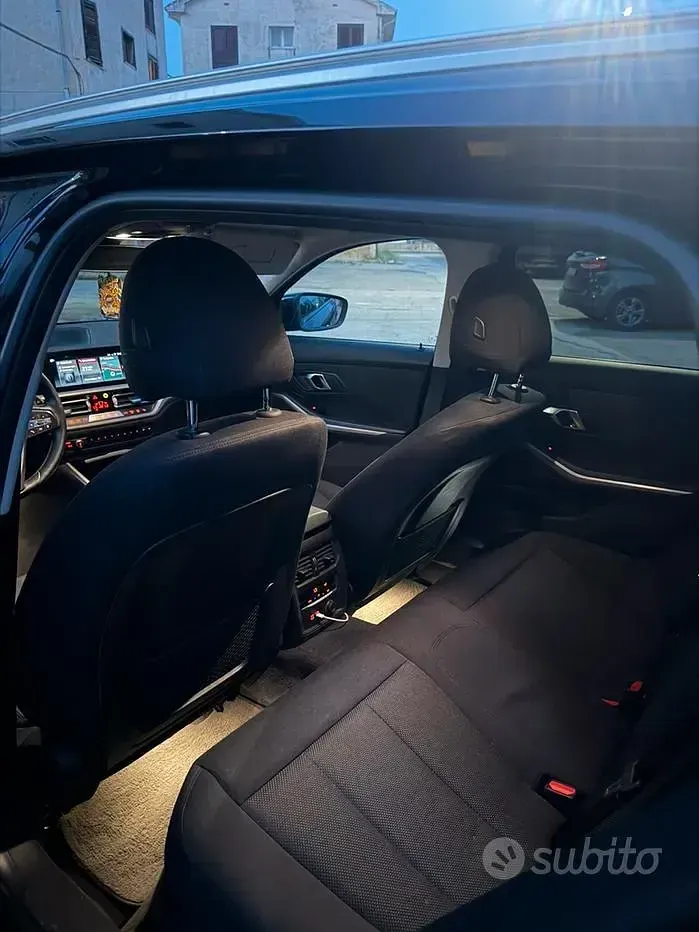 Usata BMW 318 Comfort Edition 150 CV (110 kW) 2022 Nero Station wagon