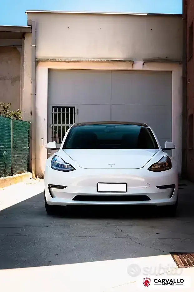 Usata Tesla Model 3 Long Range AWD 152 kW (208 CV) 2019 Bianco Berlina