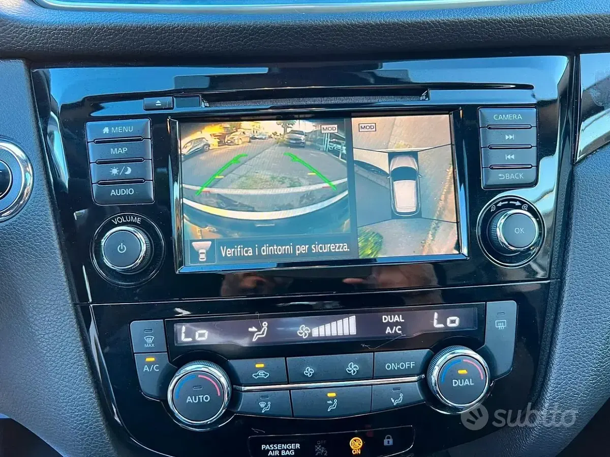 Usata Nissan Qashqai N-Connecta 116 CV (85 kW) 2021 Bianco SUV