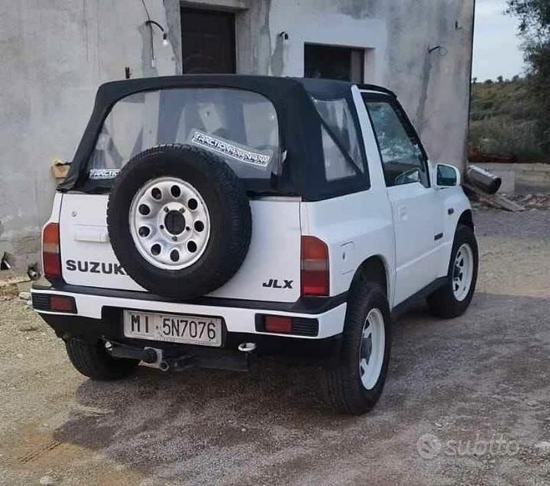 Usata Suzuki Vitara 1989 Bianco Cabrio