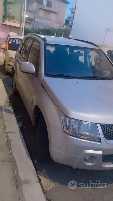 Second-hand Suzuki Grand Vitara 129 CP (94 kW) 2007 SUV