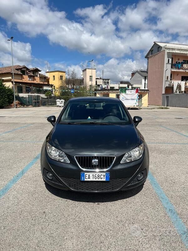 Nero Usata 2010 Seat Ibiza Tre volumi | 3200 € - Immagine 1/4