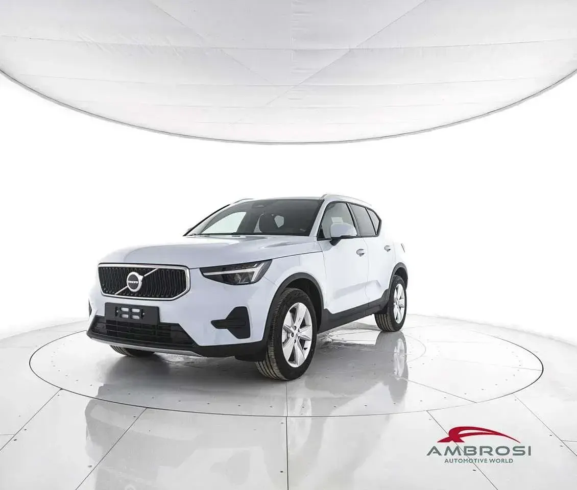Nuova Volvo XC40 163 CV (119 kW) 2026 Cloud blue SUV