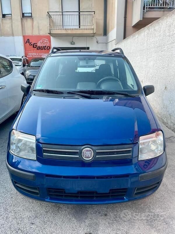 Usata Fiat Panda Dynamic 60 CV (44 kW) 2009 Blu Utilitaria