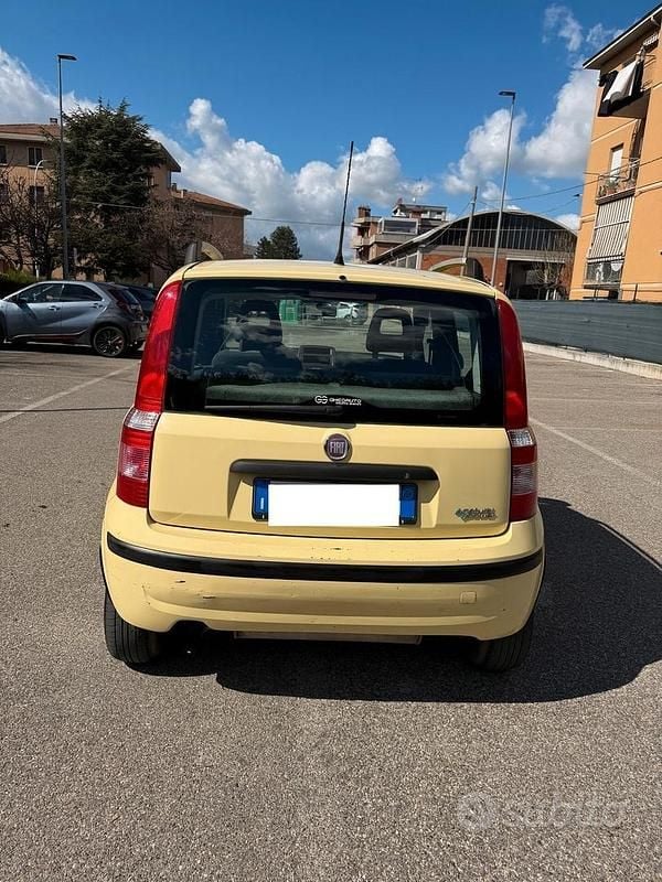 Usata Fiat Panda 77 CV (56 kW) 2012 Giallo Utilitaria
