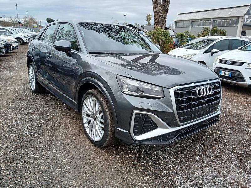 Usata Audi Q2 S-Line 150 CV (110 kW) 2025 Grigio SUV
