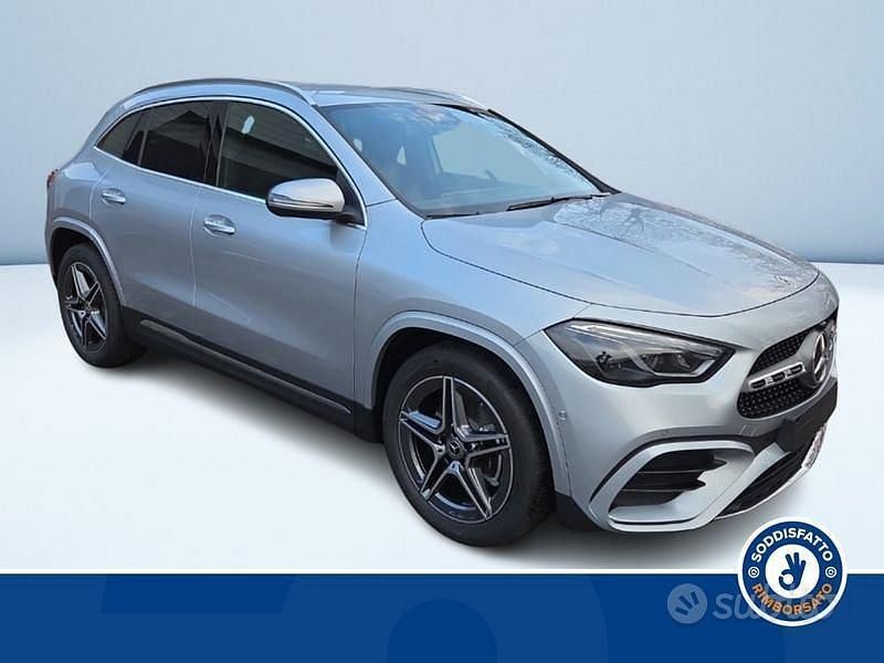 Usata Mercedes GLA200 AMG line 150 CV (110 kW) 2025 Grigio SUV