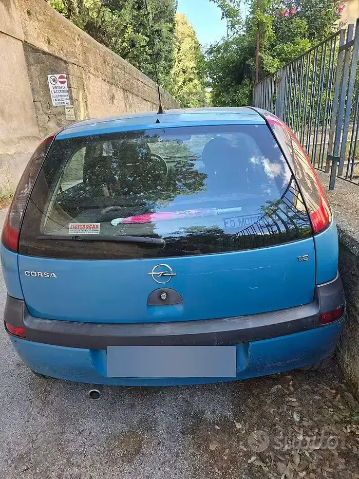 Usata Opel Corsa 75 CV (55 kW) 2003 Bluazzurro Utilitaria