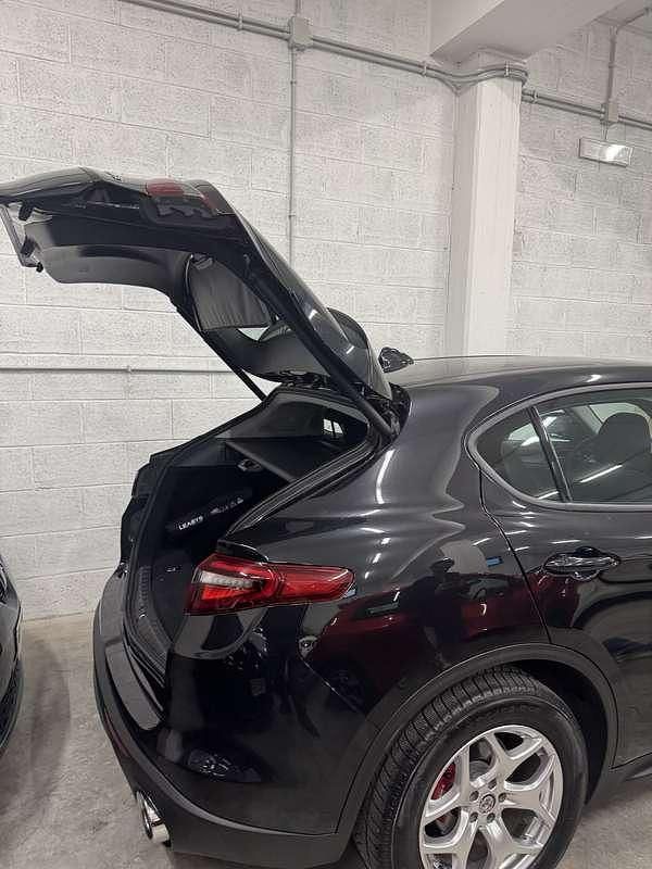 Usata Alfa Romeo Stelvio Business 190 CV (139 kW) 2020 SUV