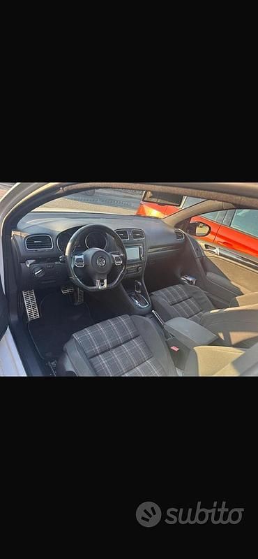 Usata VW Golf GTI 211 CV (155 kW) 2011 Bianco Berlina