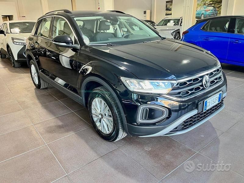 Usata VW T-Roc Edition 116 CV (85 kW) 2024 Grigio SUV
