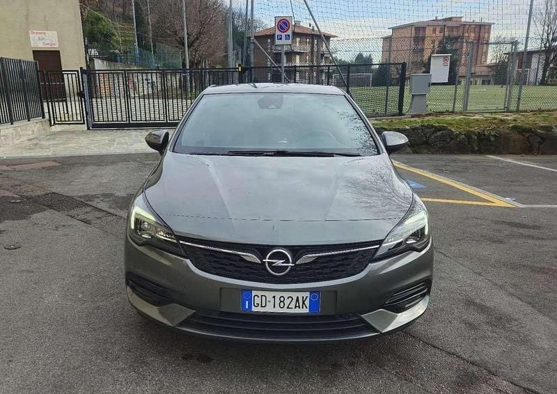 Usata 2020 Opel Astra Business Elegance Tre volumi | 12.000 € (Buon prezzo) - Immagine 1/4