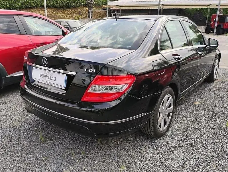 Usata Mercedes C220 Avantgarde 170 CV (125 kW) 2011 Nero Berlina