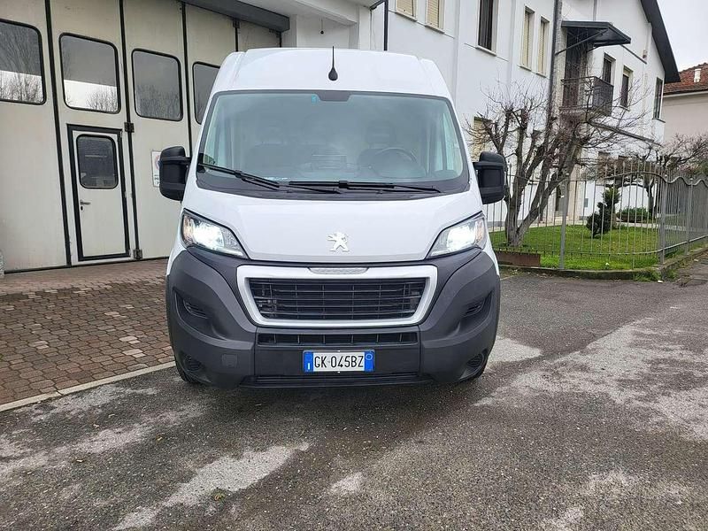 Usata Peugeot Boxer 140 CV (102 kW) 2022 Other Furgone