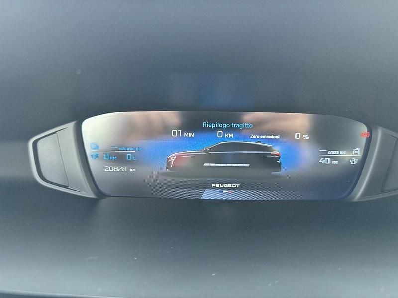 Usata Peugeot 308 Allure 181 CV (133 kW) 2025 Verde Berlina