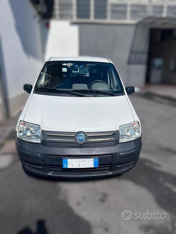 Usata Fiat Panda Active 54 CV (39 kW) 2005 Bianco Utilitaria