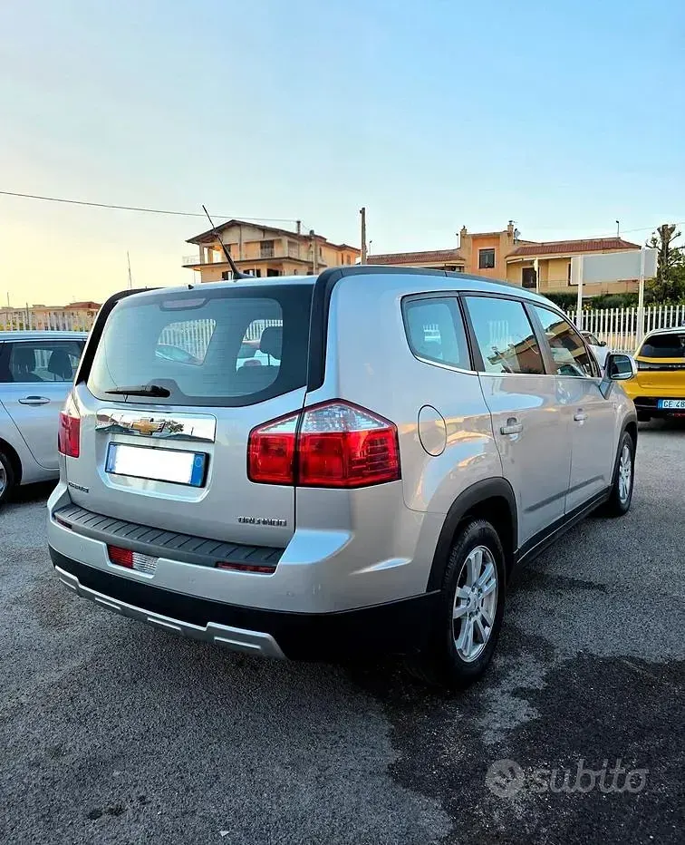 Usata Chevrolet Orlando LTZ 163 CV (119 kW) 2012 Grigio Monovolume