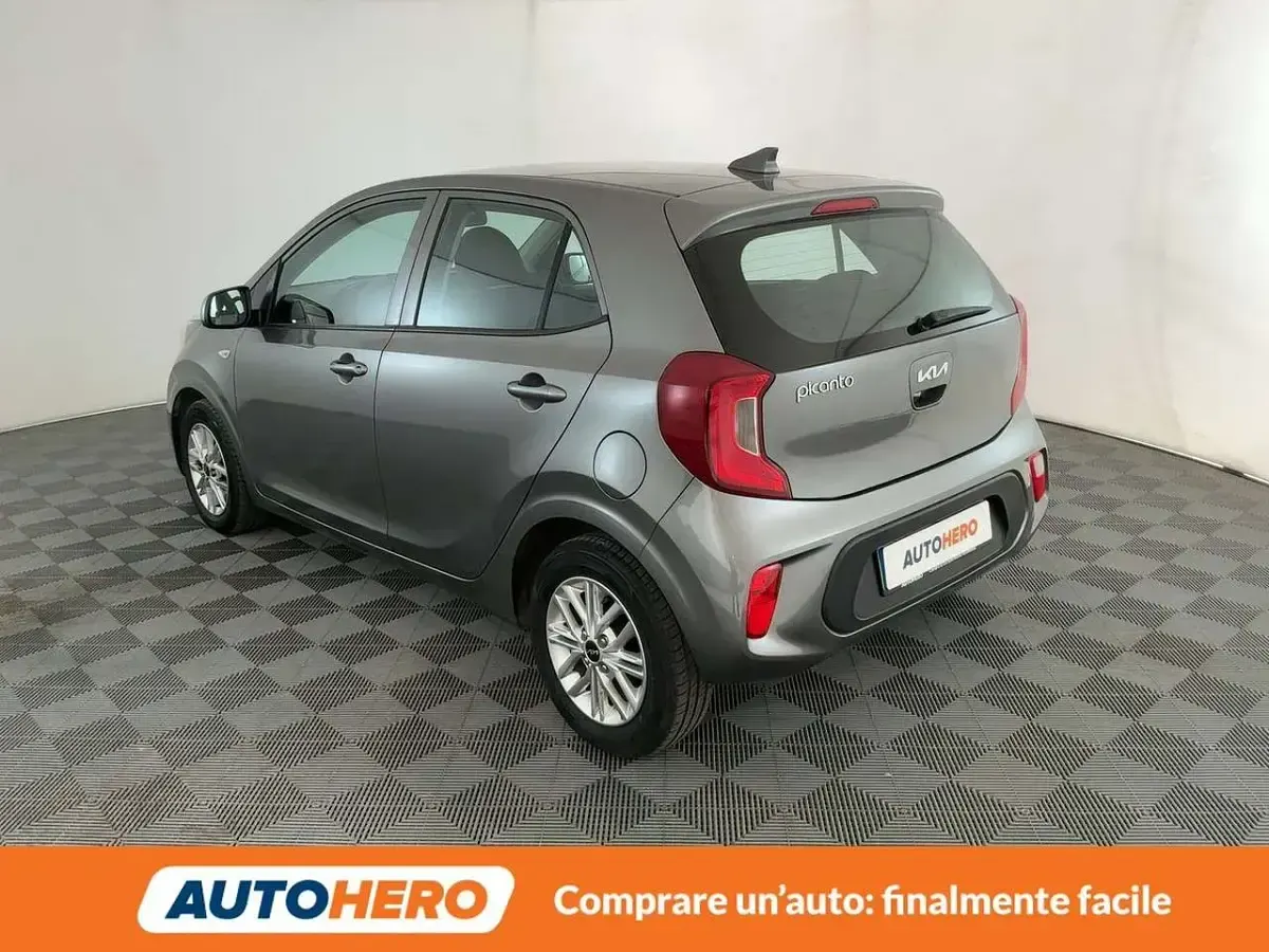 Usata Kia Picanto Urban 67 CV (49 kW) 2024 Grigio Utilitaria