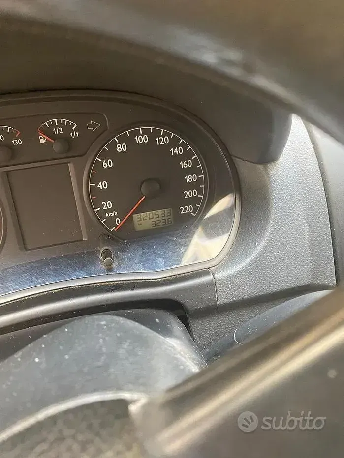 Usata VW Polo 75 CV (55 kW) 2002 Grigio Berlina