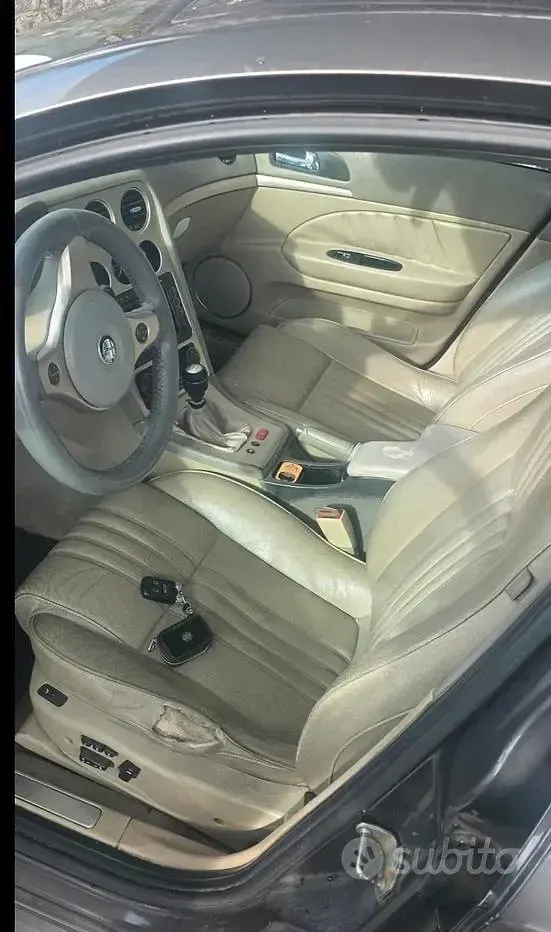Usata Alfa Romeo 159 150 CV (110 kW) 2007 Grigio Berlina