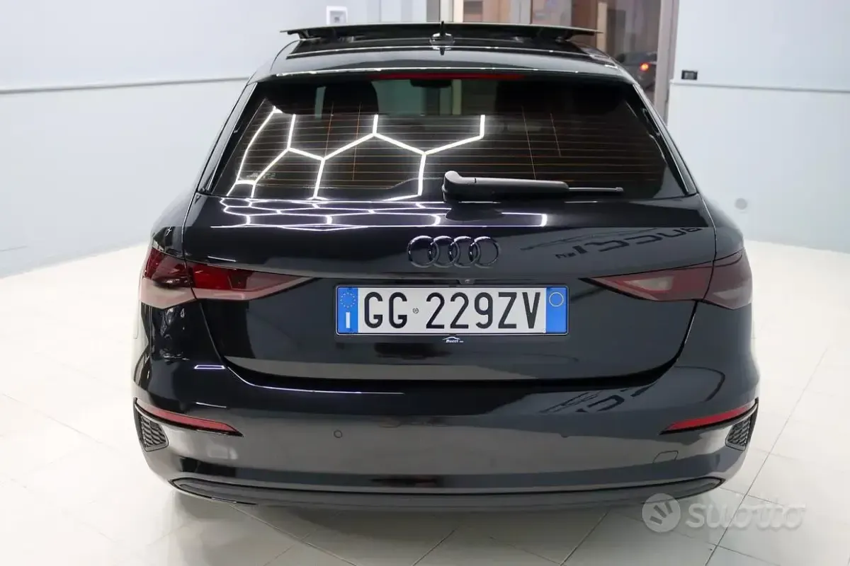 Usata Audi A3 Black Edition 116 CV (85 kW) 2021 Nero Berlina