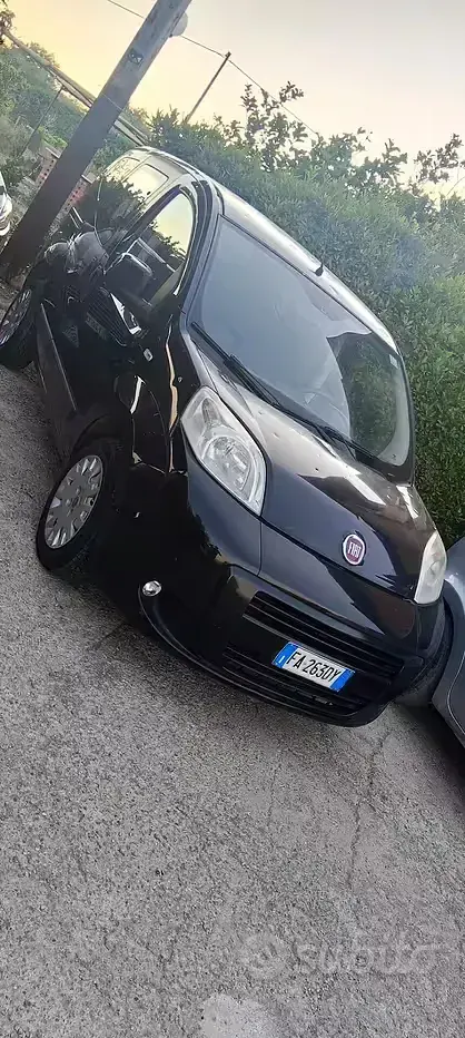 Usata Fiat Qubo Trekking 80 CV (58 kW) 2015 Nero Monovolume