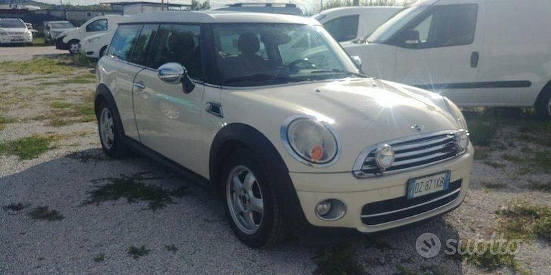 Usata 2009 Mini Cooper Clubman Station wagon | 2950 € (Super prezzo) - Immagine 1/4