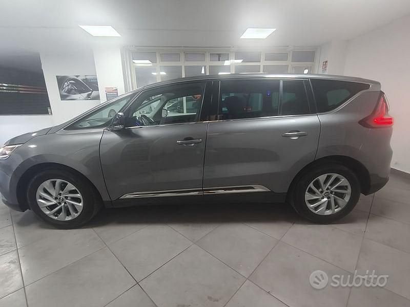 Usata Renault Espace Initiale Paris 160 CV (117 kW) 2016 Grigio Monovolume