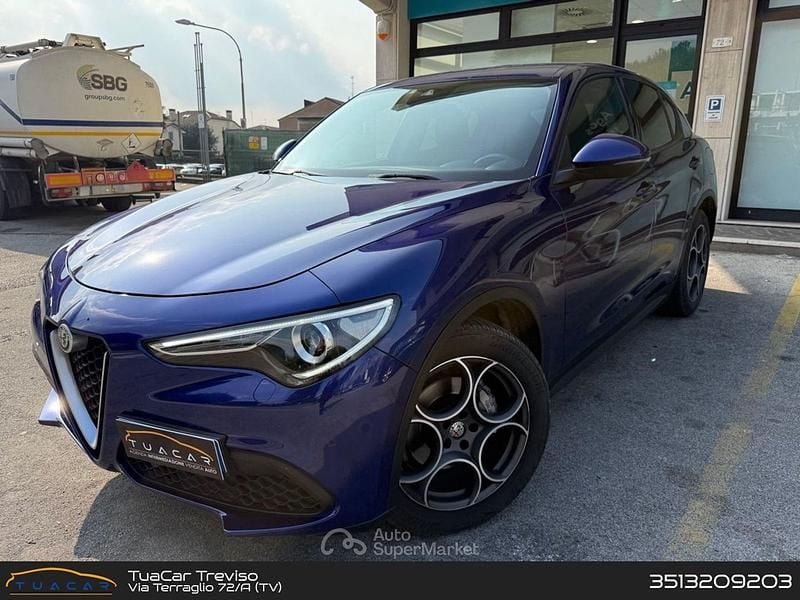 Usata Alfa Romeo Stelvio Business 160 CV (117 kW) 2020 Blu SUV