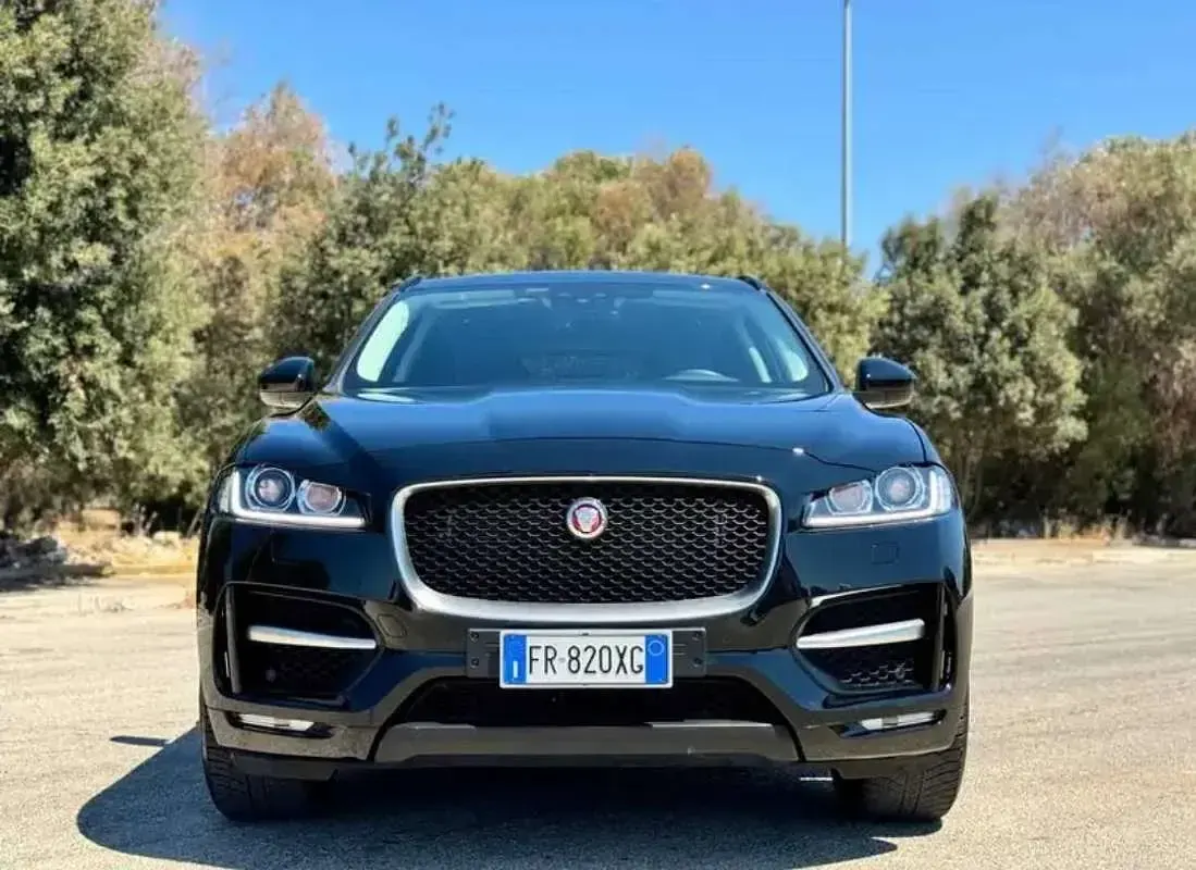 Usata Jaguar F-Pace R-Sport 300 CV (220 kW) 2018 Nero SUV