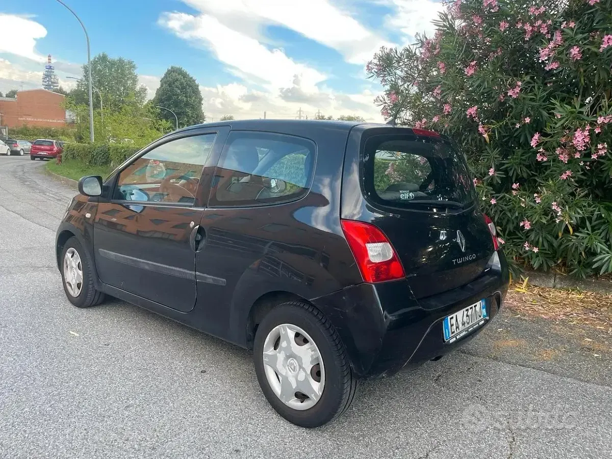 Usata Renault Twingo 75 CV (55 kW) 2010 Utilitaria