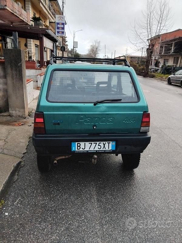 Usata Fiat Panda 4x4 50 CV (36 kW) 2001 Verde Utilitaria