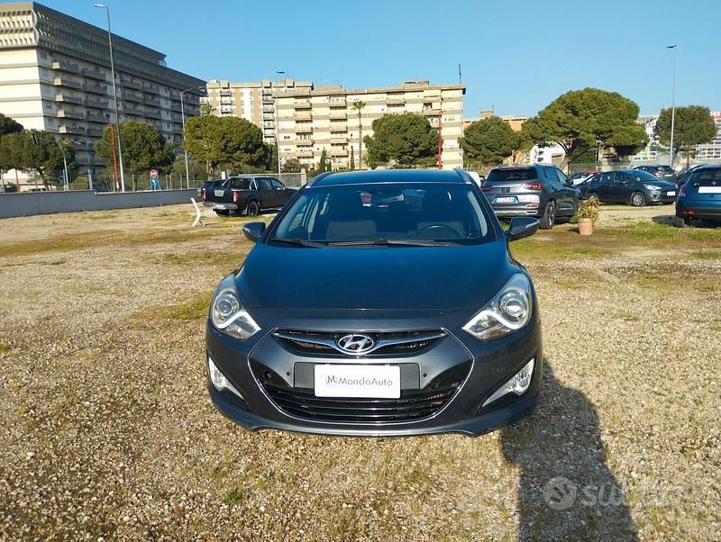 Usata Hyundai i40 136 CV (100 kW) 2015 Grigio Station wagon