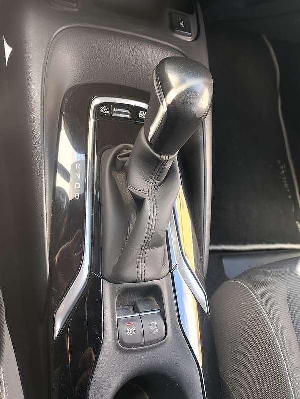 Usata Toyota Corolla Business Edition 98 CV (72 kW) 2021 Grigio Berlina