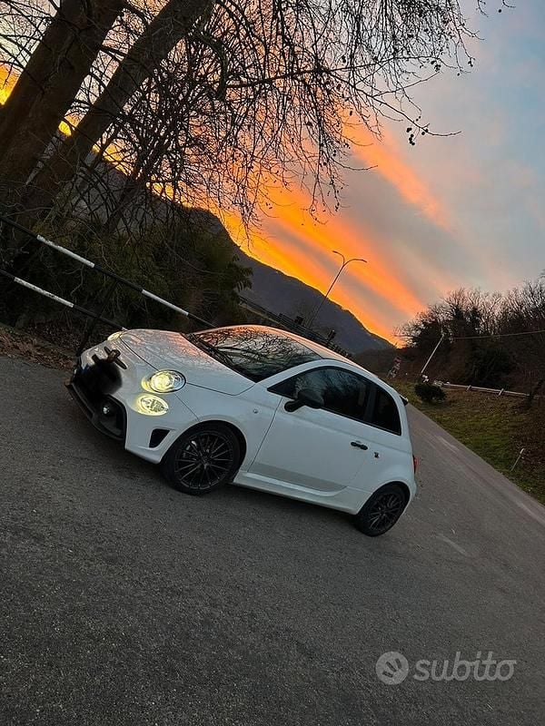 Usata Abarth 595 165 CV (121 kW) 2023 Bianco Utilitaria