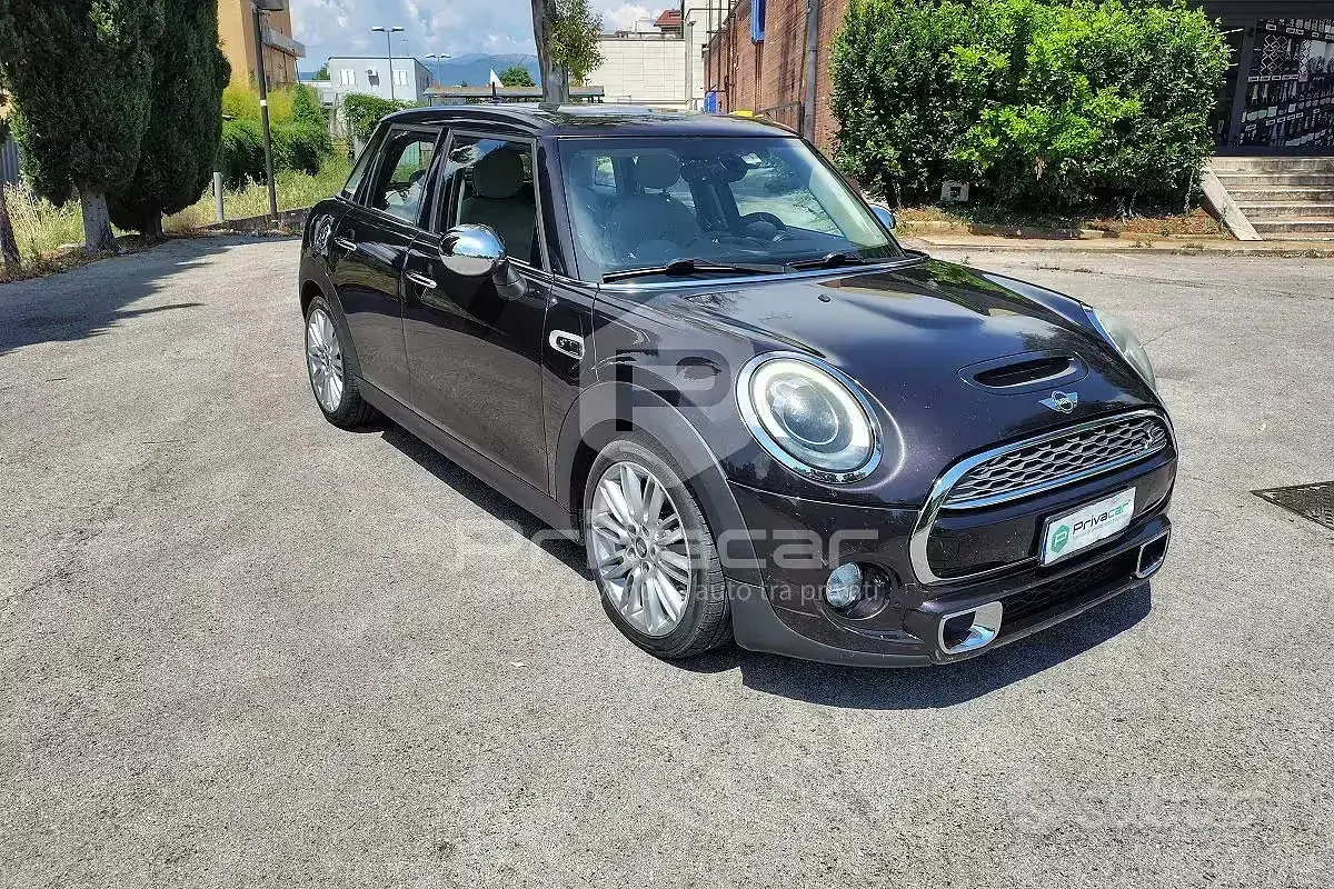 Usata Mini Cooper SD Business 170 CV (125 kW) 2015 Marrone Utilitaria