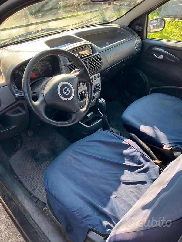 Usata Fiat Punto 2005 Nero Utilitaria