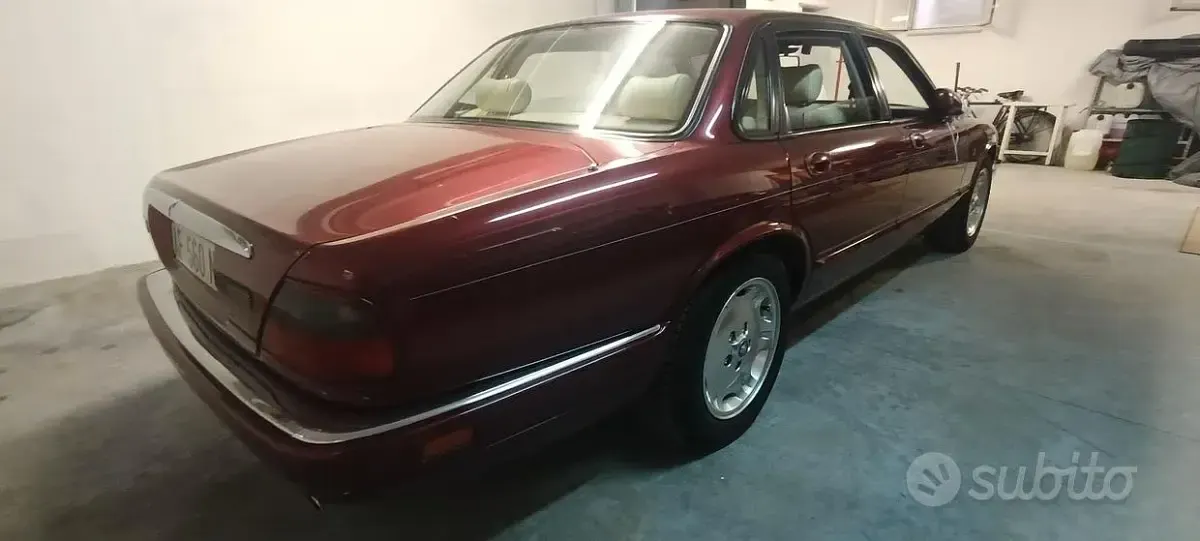 Usata Jaguar XJ6 1996 Rosso Berlina