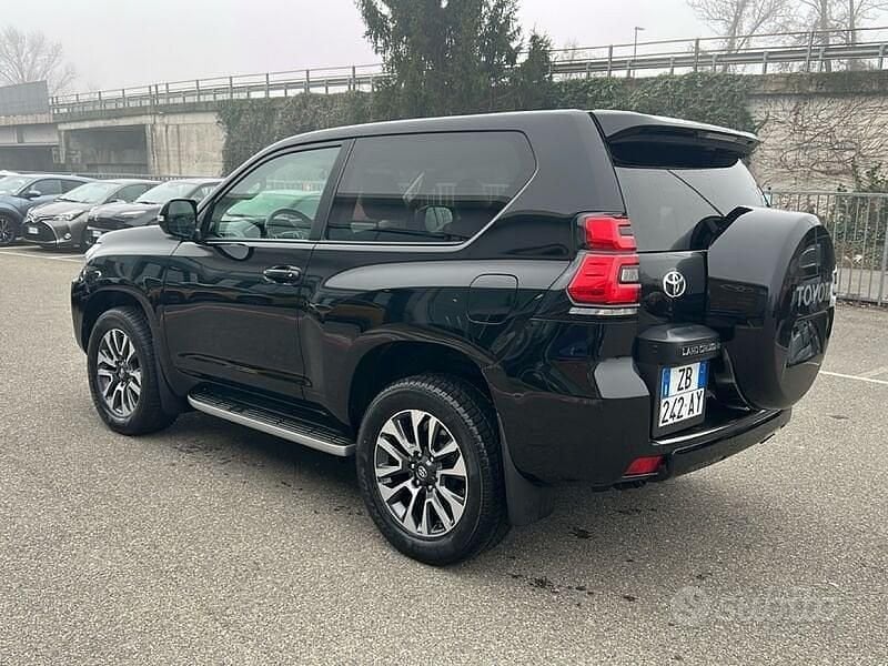 Usata Toyota Land Cruiser Lounge 204 CV (150 kW) 2023 Nero SUV