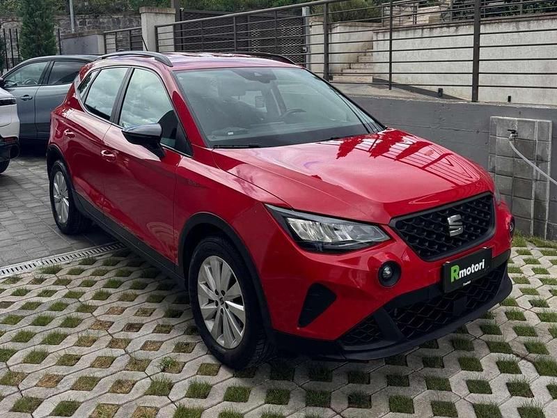 Rosso Usata 2022 Seat Arona Style SUV | 14.590 € (Buon prezzo) - Immagine 1/4