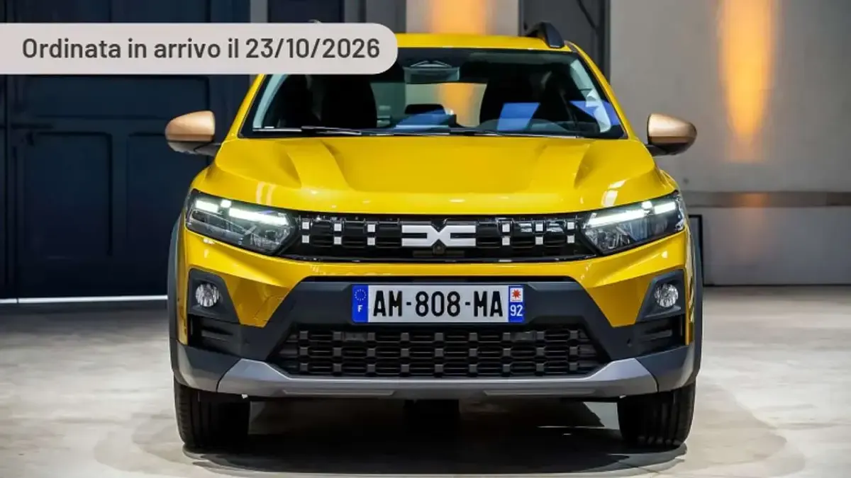 Nuova Dacia Sandero Essentiel 122 CV (89 kW) 2026 Argento Berlina