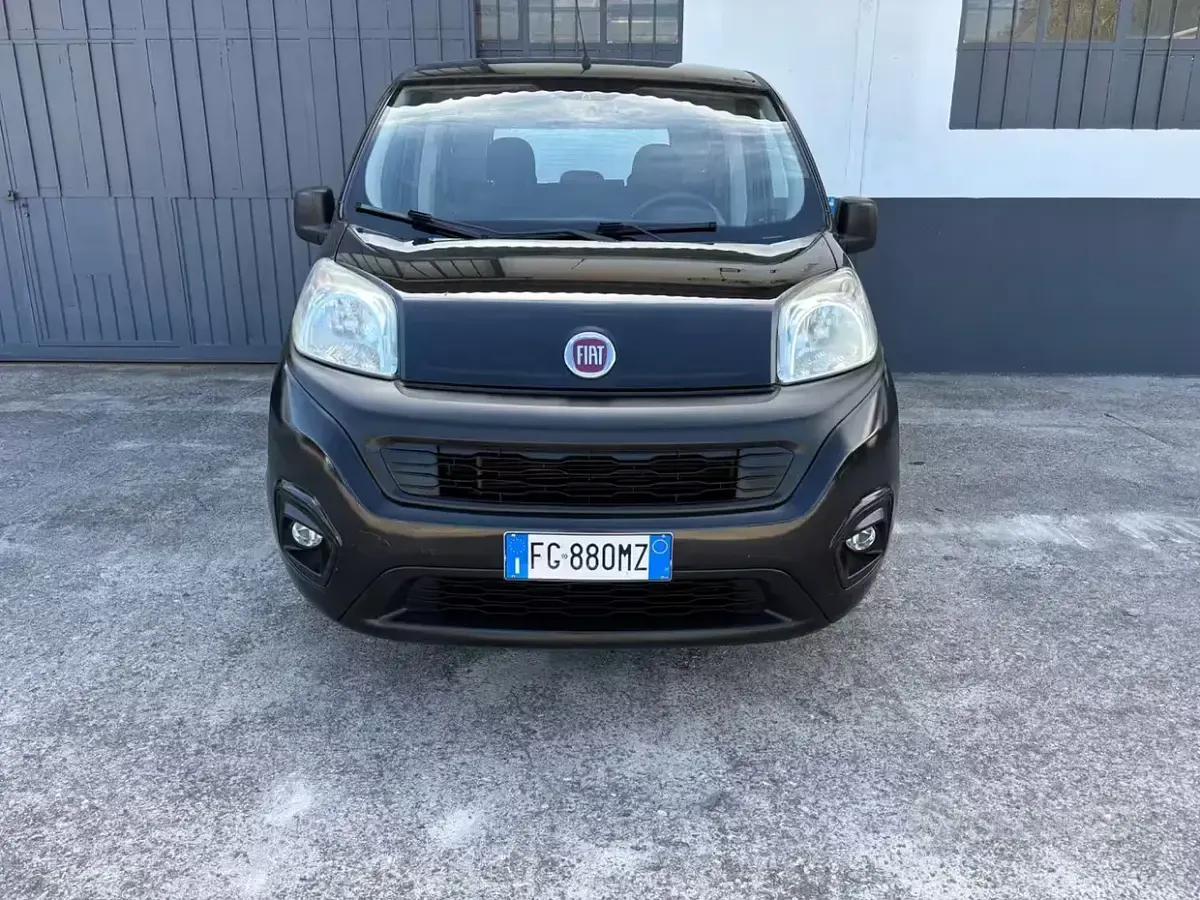 Usata Fiat Qubo Trekking 80 CV (58 kW) 2016 Nero Monovolume