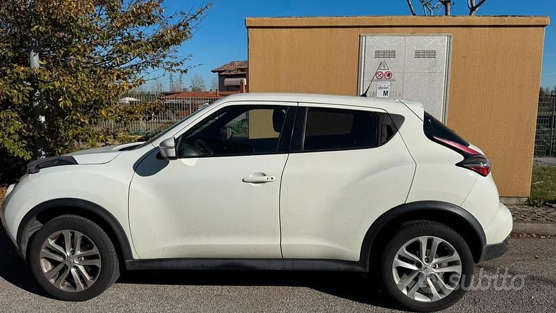 Usata Nissan Juke 110 CV (80 kW) 2016 Bianco SUV