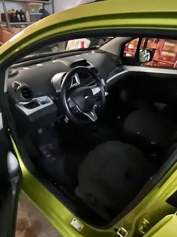 Usata Chevrolet Spark LT 82 CV (60 kW) 2011 Oro Utilitaria